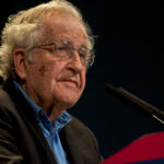 En un nuevo libro, Noam Chomsky analiza la guerra en Ucrania